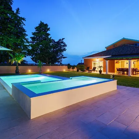 Green Residence Villa Zadar Willa *